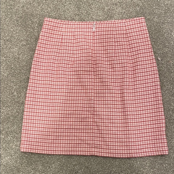 Brandy Melville Red Checkered Mini Skirt - Picture 4 of 4